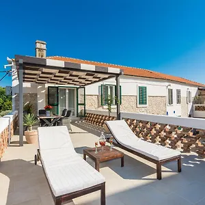  Apartman Apartments Fontana Croatia