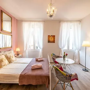  Apartman Old Romantic 3 Croatia